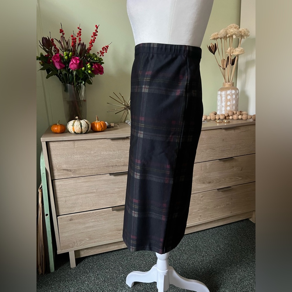 MAX STUDIO Dark Plaid Stretch Midi Knee-Length Pencil Modest High-Waist Skirt M - Picture 10 of 16